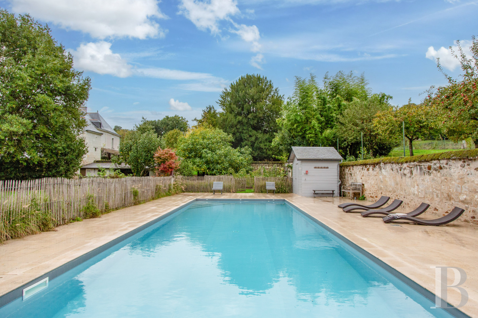 En Anjou, à l’ouest de Saumur,  un ancien presbytère du 18e siècle en bord de Loire pour de calmes séjours - photo  n°60
